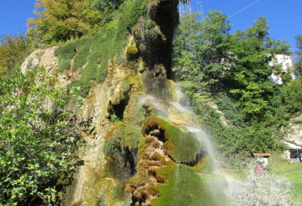 LE GROTTE DI LABANTE E IL TORRENTE ANEVA<br />SABATO 29 APRILE