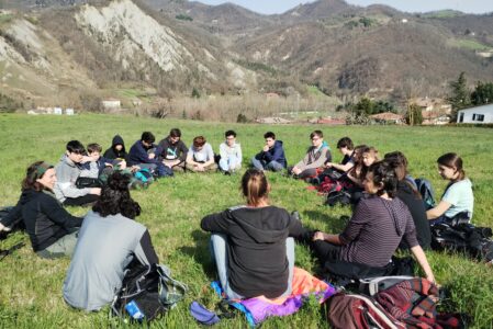 LA COMPAGNIA SELVATICA  AVVENTURE E SCOPERTE DEL TERRITORIO PER RAGAZZE E RAGAZZI DAI 13 AI 17 ANNI