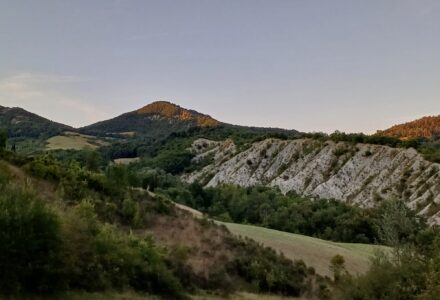 I CALANCHI DEL RIO CAVALLACCIO, UN PAESAGGIO SCOLPITO DAL TEMPO </br> LUNEDI’ 1 SETTEMBRE
